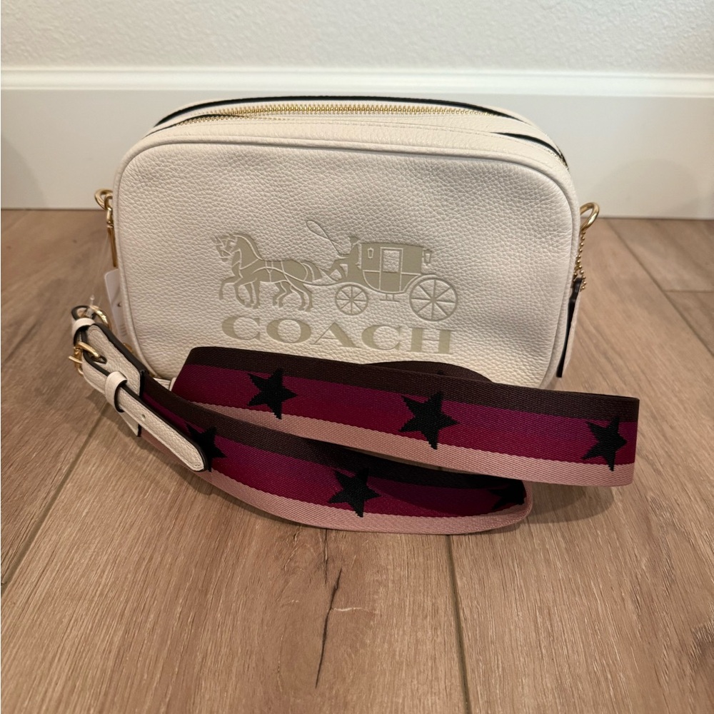 New with tag, coach Jess crossbody F75818